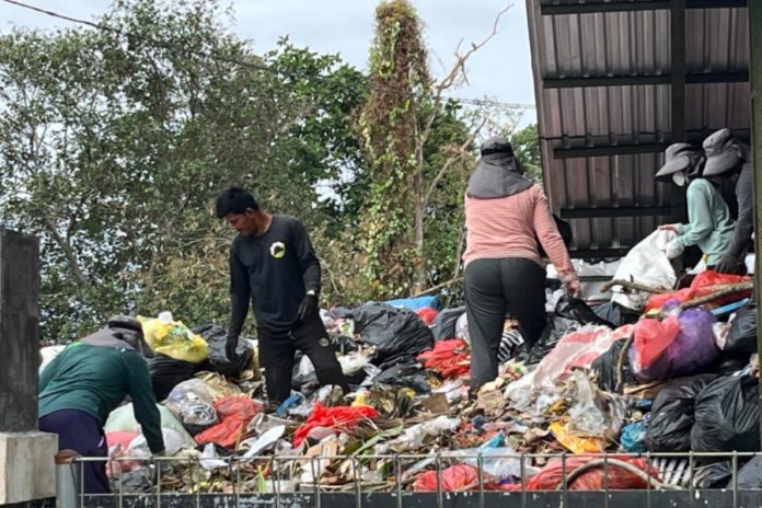Soal Pekerja TPS 3R Sempidi Mogok, Ini Kata Bandesa Dan Pihak Pengelola 1