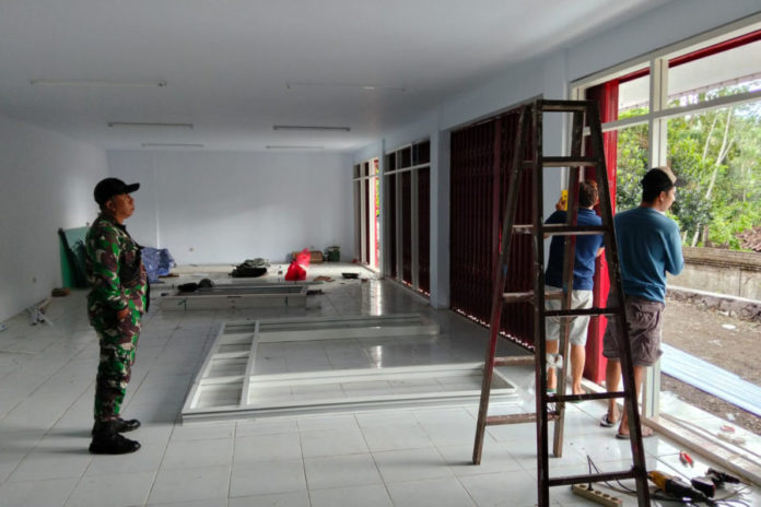 Topang Ekonomi Desa, Danramil Gianyar Kawal Pembangunan KDKMP Bakbakan 1