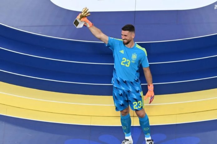 Unai Simon Rebut Sarung Tangan Emas Piala Dunia 2026 1