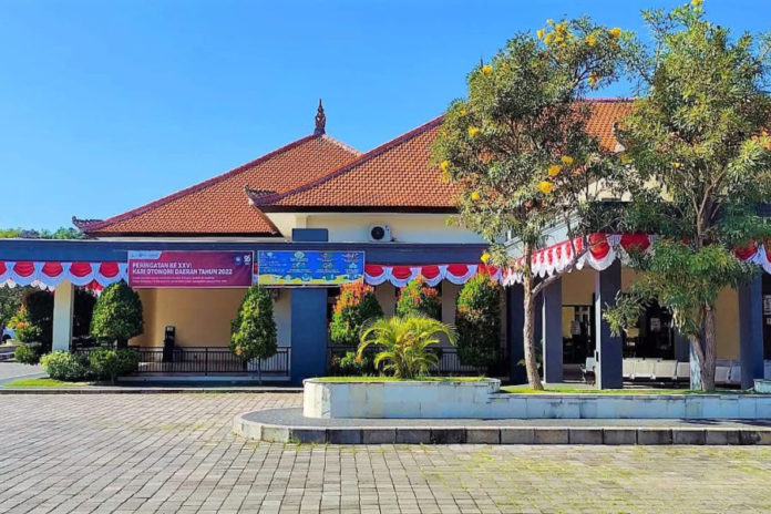 Viral Keluhan Pelayanan RSUD Giri Emas, Bupati Janji Evaluasi Dan Benahi Fasilitas 1