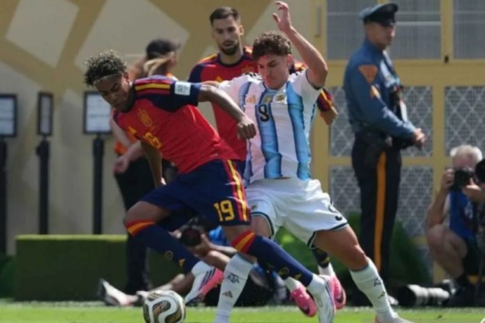 Yamal Ungkap Isi Pesan Messi Usai Final Piala Dunia 2026 1