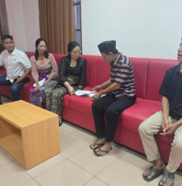 Bingung Tanpa Bekal Usai Bebas, Staf Sekretariat DPRD Gianyar Ulurkan Bantuan Pada Dua Mantan Napi