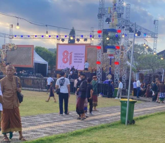 DLH Karangasem Siagakan 30 Petugas Jaga Kebersihan Taman Candra Bhuana Selama Pameran
