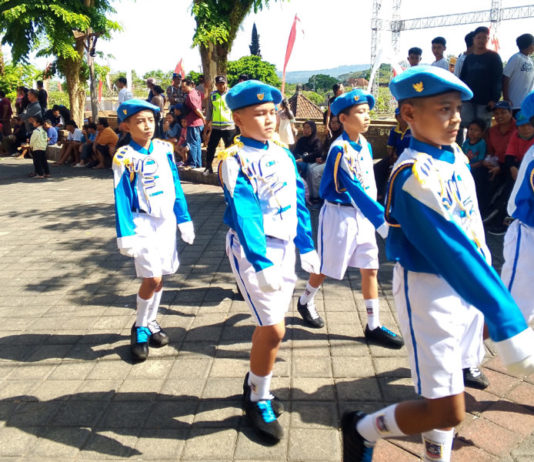 80 SD di Karangasem Mengikuti Lomba Gerak Jalan HUT RI Ke-81