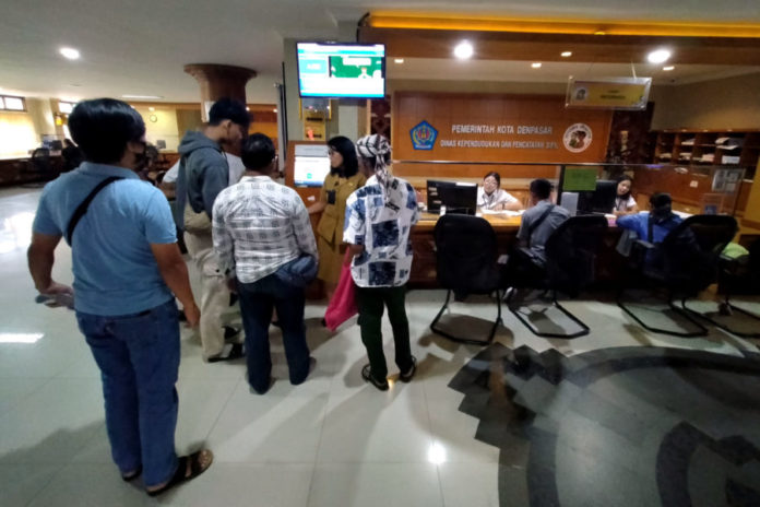 Aktivasi IKD Di Denpasar Baru 14,2 Persen, Pemkot Jemput Bola Di Denbar Dan Densel 1