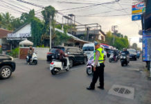 Antisipasi Kemacetan, Polsek Ubud Terjunkan Personel di Titik Rawan