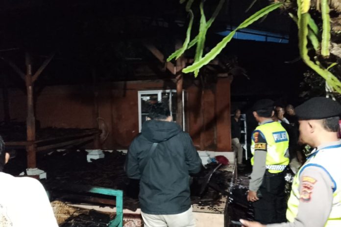 Bale Terbakar Saat Upacara Otonan, Pemangku Luka Bakar 1