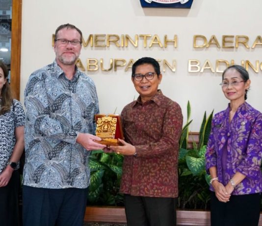 Bupati Adi Arnawa Jajaki Dukungan Teknis Pemerintah Inggris Atasi Kemacetan Badung