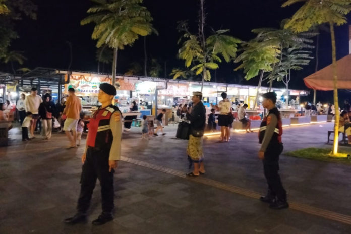 Cegah Pungli Dan Premanisme, Polsek Gianyar Gencarkan Patroli Malam 1