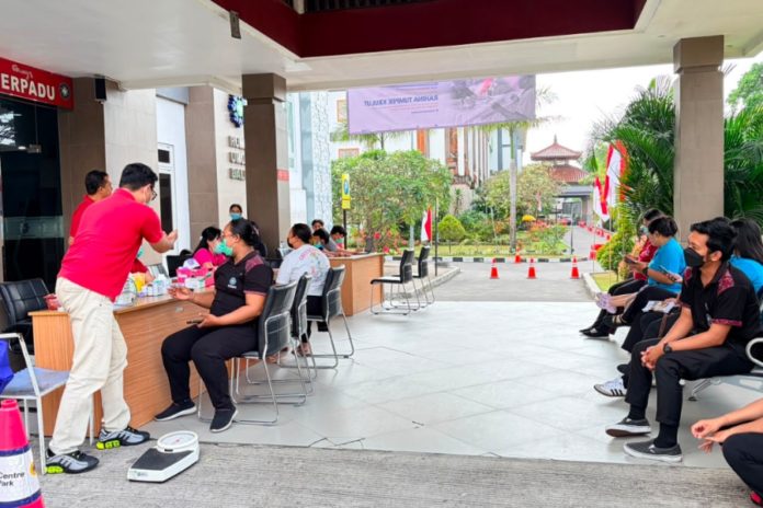 CKG Tumpek Krulut Di RSUD Bali Mandara, Puluhan Warga Ikuti Skrining 1