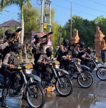 Demo di Jakarta, Polres Badung Gelar Simulasi Kerusuhan di Puspem Badung