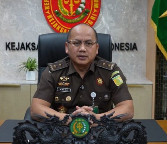 Febrie Adriansyah Diberhentikan Sementara dari Status Jaksa