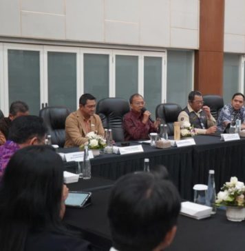Gelar Rakor Kualitas Layanan Bandara Ngurah Rai, Gubernur Koster Pastikan Berbagai Perbaikan Dijalankan