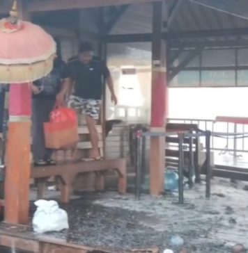 Gelombang 3 Meter Terjang Kusamba, Daratan Dilanda Rob