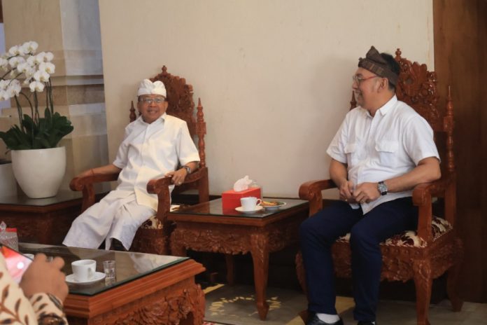 Gubernur Koster Bertemu DJSN, Bali Siap Jadi Pilot Project Reformasi Sistem Rujukan Kesehatan Nasional 1