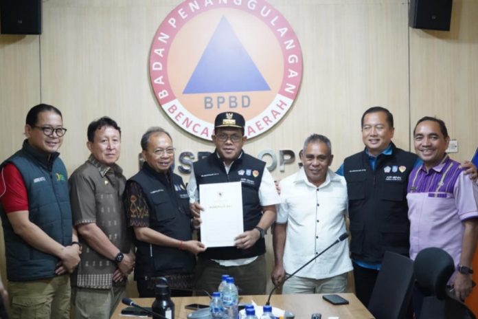 Gubernur Koster Datang Ke Labuan Bajo, Bali Tegaskan Komitmen Bantu NTT Pulihkan Dampak Gempa 1