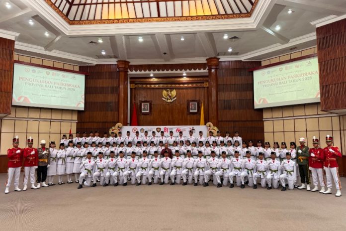 Gubernur Koster Kukuhkan 72 Paskibraka Bali 2026, Siap Kibarkan Bendera Pada HUT Ke 81 Kemerdekaan RI 1