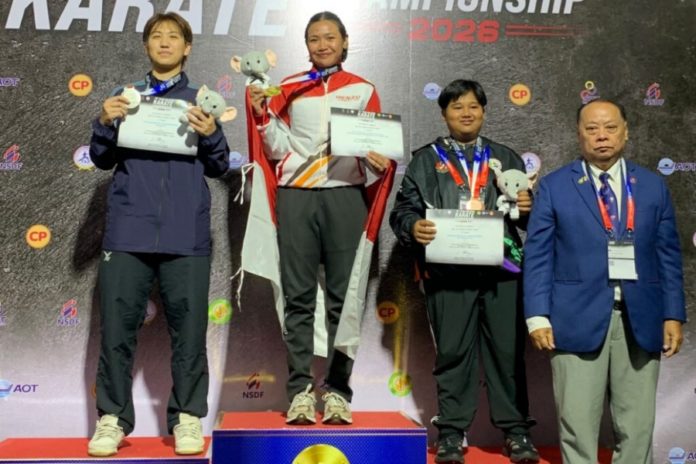 Harumkan Nama Indonesia Di Thailand, Ni Komang Astrid Sabet Emas Kumite Putri 1