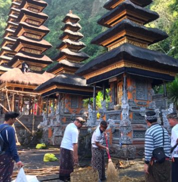 Jelang Karya Tawur Agung di Pura Hulundanu Batur, Krama Banjar Yeh Panes B “Ngayah”