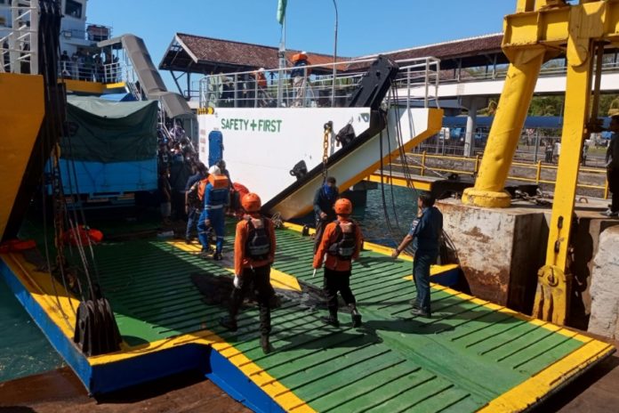 Kebakaran KMP Putri Yasmin, Satu Meninggal Dan 172 Orang Selamat 1