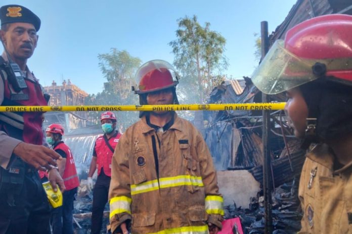 Kebakaran Kos Di Panjer, Lansia Tewas Tertimbun Dan 1 Karyawan Luka Bakar 1