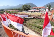 Menko PMK hingga Kepala BNPB Peringati HUT ke-81 RI di Lokasi Bencana