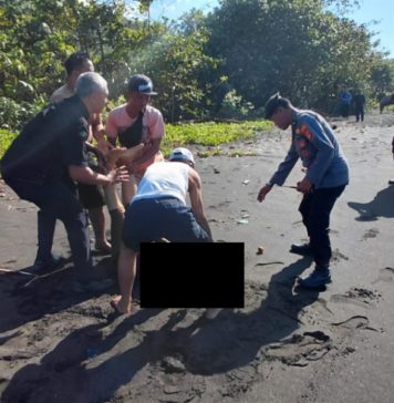 Niat Membasuh Kaki Berujung Maut, Pasutri Asal Bangli Tewas Terseret Ombak di Goa Lawah