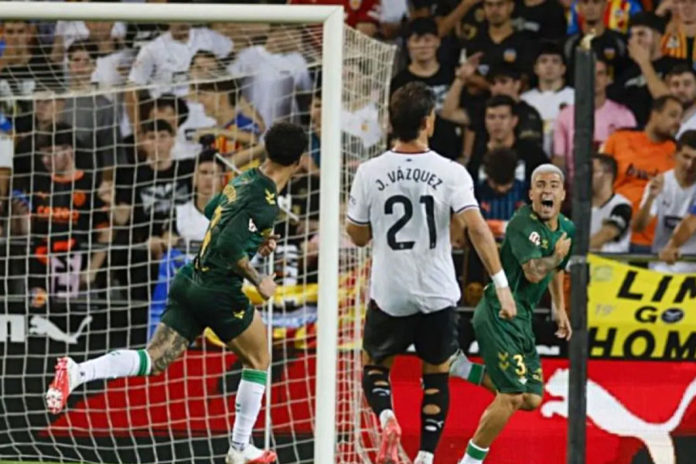 Pablo Garcia Bawa Real Betis Tundukkan Valencia Di Mestalla 1