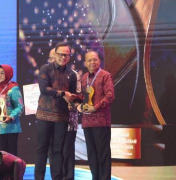 Di Bawah Kepemimpinan Gubernur Koster, Pemprov Bali Raih Terbaik I Layanan Kesehatan dan Terbaik II Layanan Pendidikan