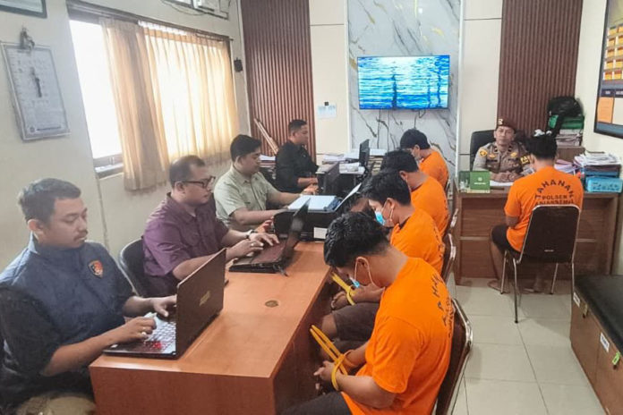 Pengeroyokan Di Kandang Ayam Di Abiansemal, Lima Tersangka Ditahan 1