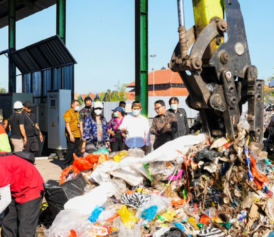 Pengujian Kapasitas Mesin RDF di TPST Mengwitani, Bupati Pastikan Pengolahan Sampah di Badung Berjalan Optimal