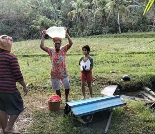Penuhi Kebutuhan di Musim Kemarau, Warga Pendem Manistutu Manfaatkan Air Kubangan