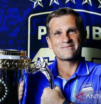 Persib Bidik Kemenangan Lawan Persija di Semifinal Piala Presiden