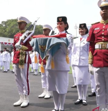 Perwakilan Kalbar Dipercaya Jadi Pembawa Baki dalam Upacara HUT ke-81 RI