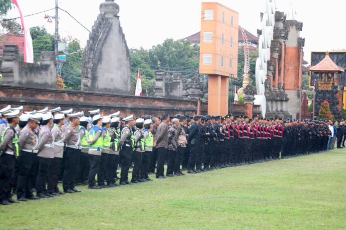 Polda Bali Gelar Apel Pasukan Pengamanan Kunjungan Kerja Presiden Prabowo 1