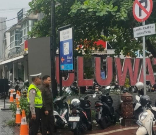 Polisi Ingatkan Trotoar Bukan Jalur Kendaraan