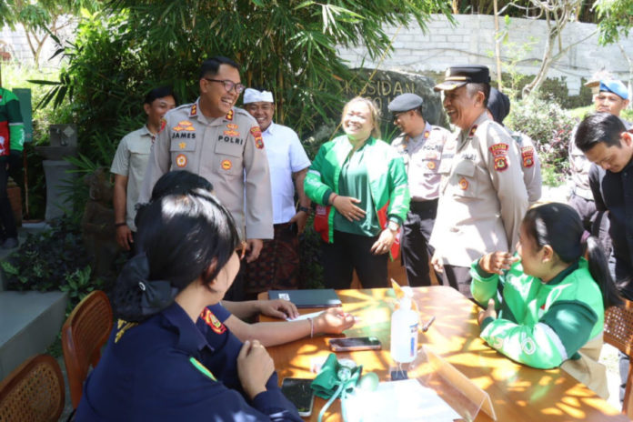 Polres Gianyar Rangkul Komunitas Ojol, Ajak Jaga Kamtibmas Dan Sektor Pariwisata 1
