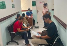Puluhan Warga CKG Tumpek Krulut di RSUD Dharma Yadnya