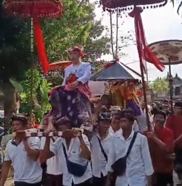 Puri Agung Singasana Gelar Pawiwahan, Gong Beri dan Joli Kerajaan Iringi Prosesi Peminangan
