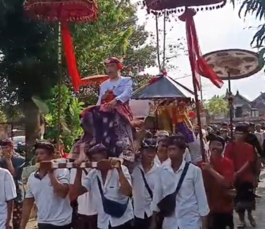 Puri Agung Singasana Gelar Pawiwahan, Gong Beri dan Joli Kerajaan Iringi Prosesi Peminangan