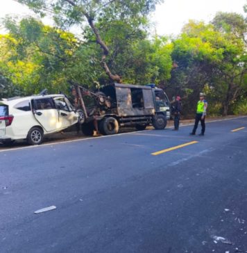 Mobil dan Bus Terlibat Kecelakaan di Hutan Penginuman, Dua Guru Asal Banyuwangi Tewas