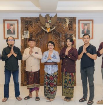 Revitalisasi Tari Rejang Keraman, Tim PISN Hadirkan Inovasi Pembelajaran Digital di Desa Kedis