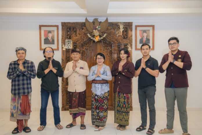 Revitalisasi Tari Rejang Keraman, Tim PISN Hadirkan Inovasi Pembelajaran Digital Di Desa Kedis 1