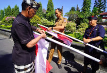 Sambut HUT ke-81 RI, Bupati Satria Pimpin Aksi Pemasangan Bendera Merah Putih di Titik Strategis