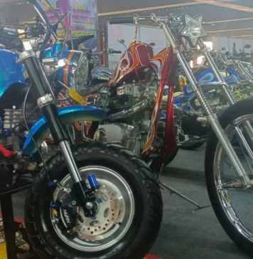 Tampilkan Berbagai Kreativitas Modifikasi, Ratusan Seniman “Kuda Besi” Berkompetisi di Bali