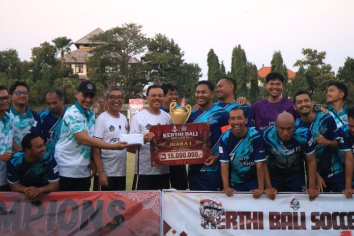 Tekuk PUPRKIM, Disdikpora Bali Sabet Gelar Juara Mini Soccer Kerthi Bali IV 1