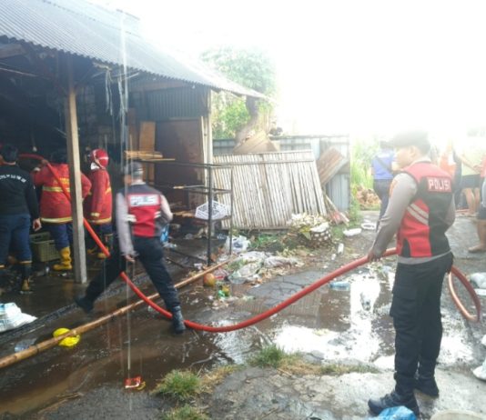Usaha Pemanggangan Ayam di Banjarangkan Terbakar