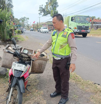 Terjerat Kabel Wifi Menjuntai, Petani Nira di Jembrana Patah Kaki