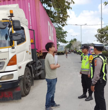 Truk Masih Nekat Parkir di Depan Terminal Mengwi, Dishub Badung Siapkan Sanksi