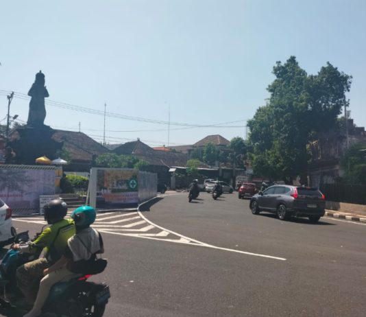Upacara di Puri Dangin Denpasar, Dishub Denpasar Berlakukan Buka Tutup Berpotensi Kemacetan di Jalan Hasanuddin
